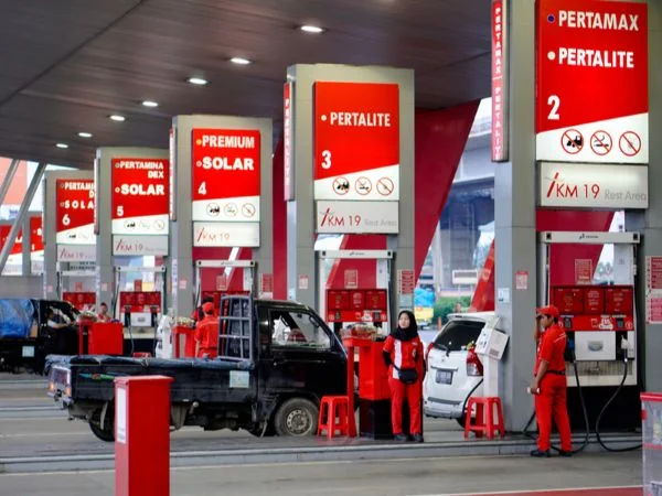 Ilustrasi pengisian BBM di SPBU Pertamina (Dok : Ist).