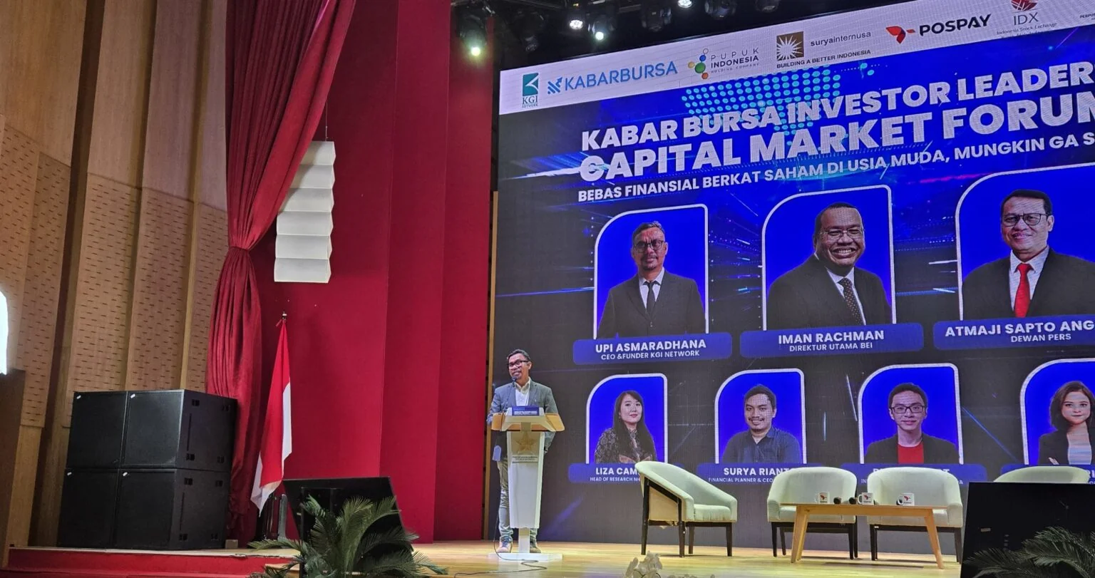 CEO Sekaligus Founder KGI Network Upi Asmaradhana, saat memberikan sambutan dalam mega event Capital Market Forum Kabar Bursa yang digelar di Auditorium Perpusnas Jakarta, Kamis, 21 November 2024. Foto: Via/Kabar Bursa