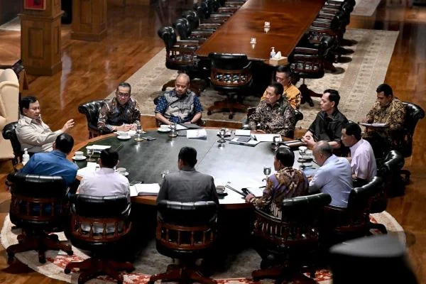 Presiden Prabowo Subianto menggelar rangkaian rapat bersama sejumlah menteri Kabinet Merah Putih di kediaman pribadinya di Hambalang, Bogor, Jawa Barat (Dok : Ist).