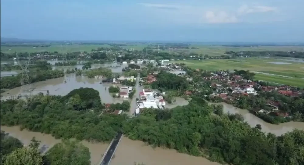Banjir Rendam 2.095 Rumah di Grobogan, Warga Mengungsi ke Tempat Aman