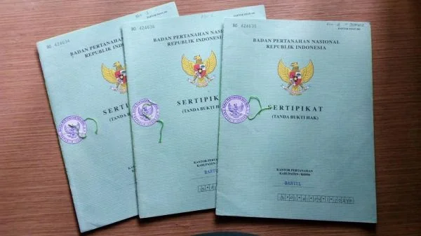 Ilustrasi surat kepemilikan tanah konvensional seperti girik, petok, letter C (Dok : Int).