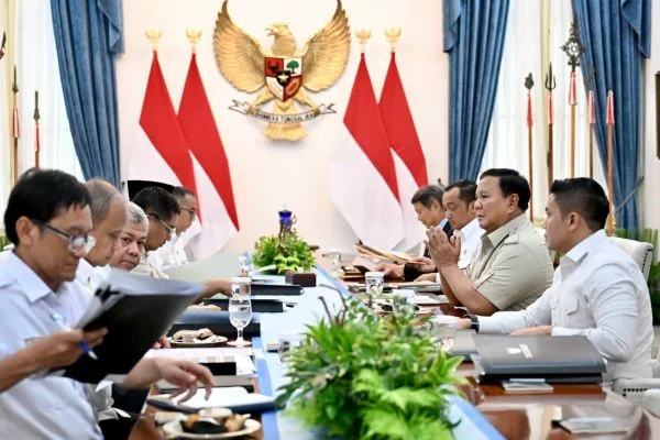 Rapat terbatas yang dipimpin Presiden Prabowo Subianto di Istana Merdeka, Jakarta (Dok : Ist).