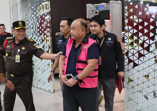 Kejagung) menetapkan dan menahan mantan pimpinan Badan Gizi Nasional (BGN) sebagai tersangka dalam perkara dugaan tindak pidana korupsi tata kelola Program Makan Bergizi Gratis (Dok : Kejagung).