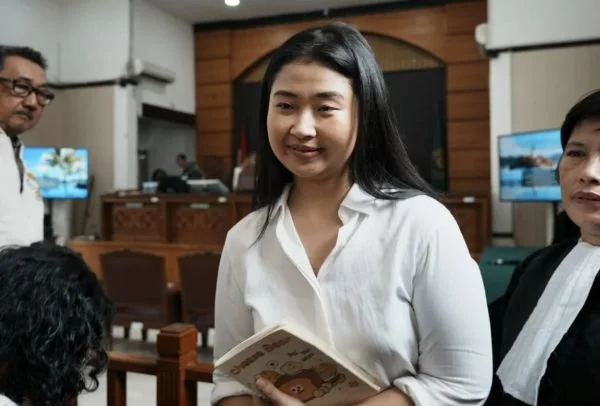 Laras Faizati Divonis Percobaan 6 Bulan (Dok ; Int).