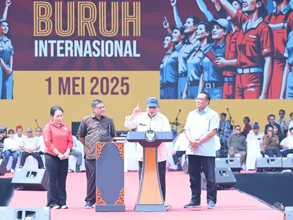 Presiden dalam sambutannya pada peringatan Hari Buruh Internasional yang digelar di kawasan Lapangan Silang Monumen Nasional (Dok : Ist).
