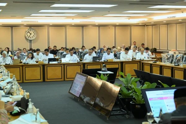 Rapat kerja Kemensetneg dengan Komisi XIII Dewan Perwakilan Rakyat Republik Indonesia (DPR RI), di Gedung Nusantara II DPR RI (Dok : Ist).