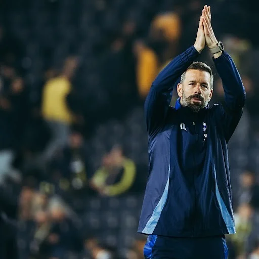 Ruud van Nistelrooy: Legenda Sepak Bola dan Pelatih Interim Manchester United/Instagram(@ruud van nistelrooij)