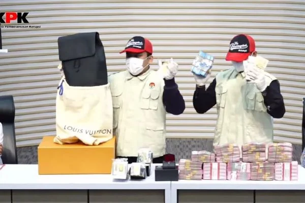KPK menyita barang bukti senilai Rp40,5 Miliar (Dok : Int).