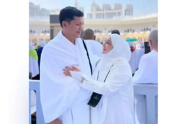 Bupati Aceh Selatan Mirwan MS meminta maaf usai berangkat umrah tanpa izin saat daerahnya dilanda banjir (Dok ; Int).