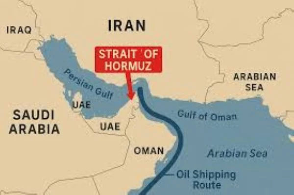 Selat Hormuz merupakan salah satu jalur laut paling strategis di dunia, yang menjadi rute bagi sekitar seperlima pasokan minyak dan gas global (Dok : Int).