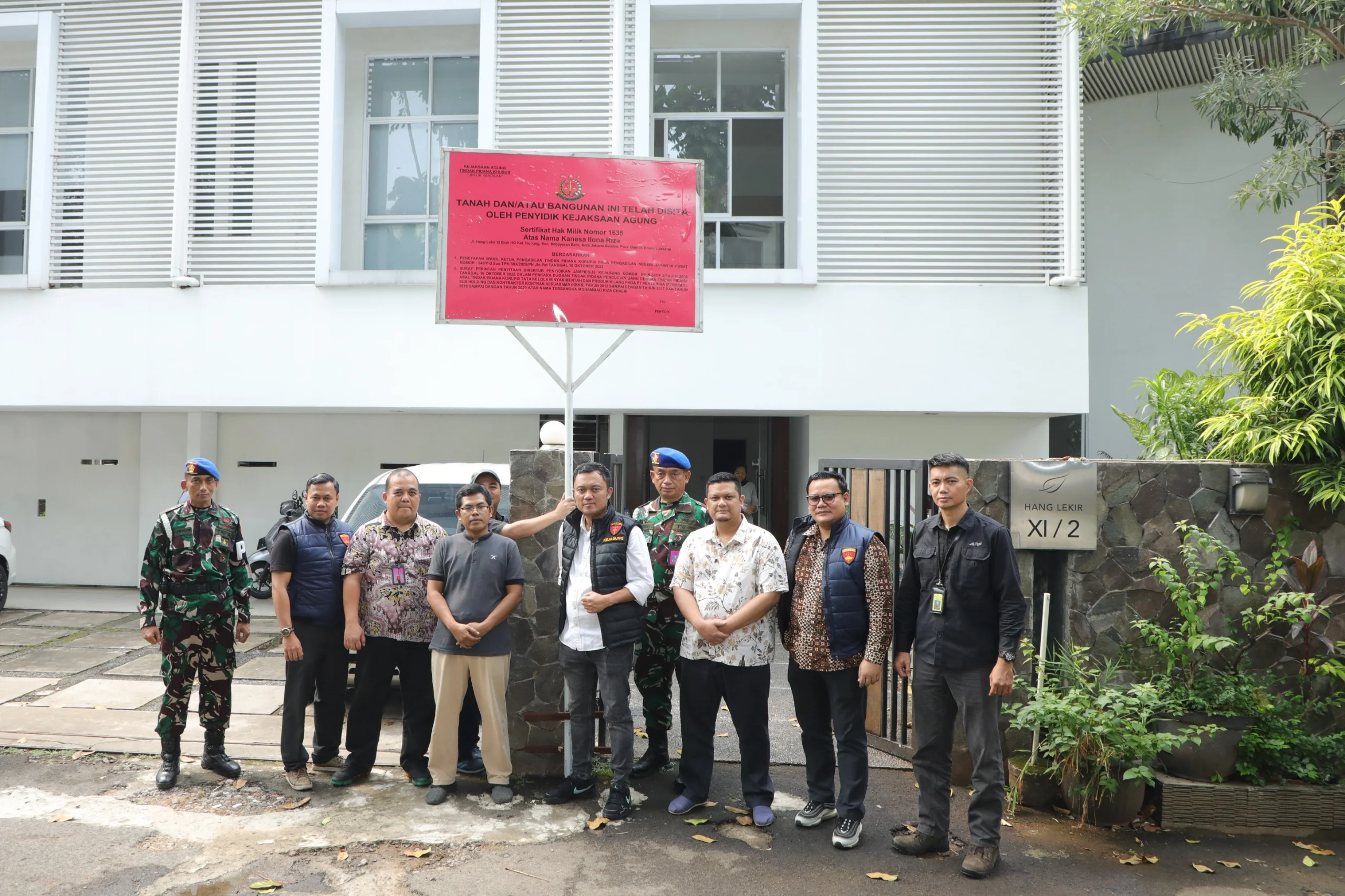 Kejagung menyita rumah milik anak Riza Chalid, KIR di kawasan Kebayoran Baru, Jakarta Selatan