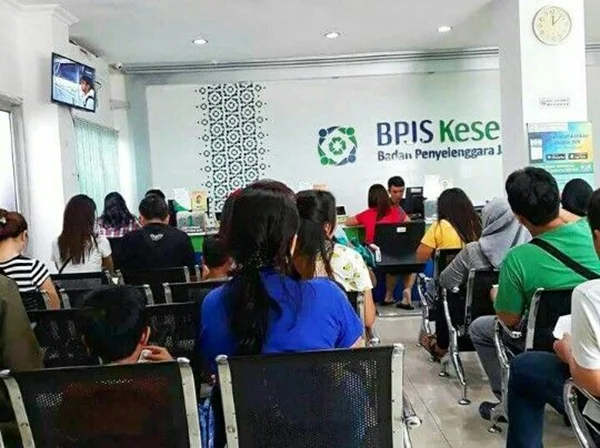 Ilustrasi antrian BPJS Kesehatan (Dok : Int).