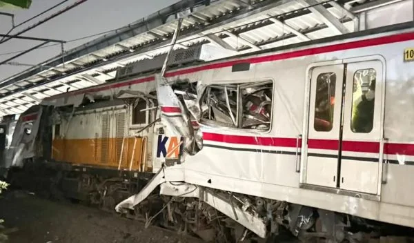 Kecelakaan kereta di Bekasi Timur (Dok : Int).