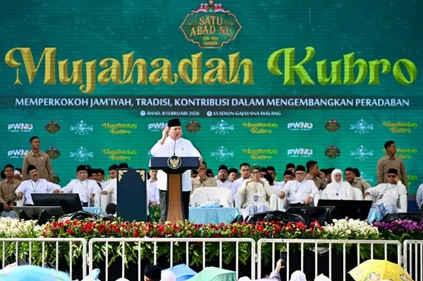 Presiden Prabowo Subianto saat memberikan sambutan di Mujahadah Kubro Satu Abad Nahdlatul Ulama (NU) yang digelar di Stadion Gajayana, Kota Malang, Provinsi Jawa Timur (Dok : Ist).