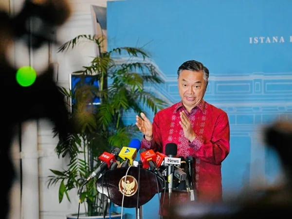 Mantan Wakil Menteri Luar Negeri Dino Patti Djalal (Dok : Ist).