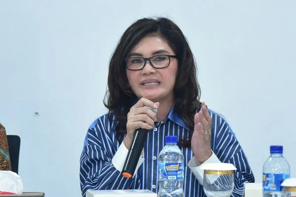 Ketua Komisi IX DPR RI Felly Estelita Runtuwene (Dok : Ist).
