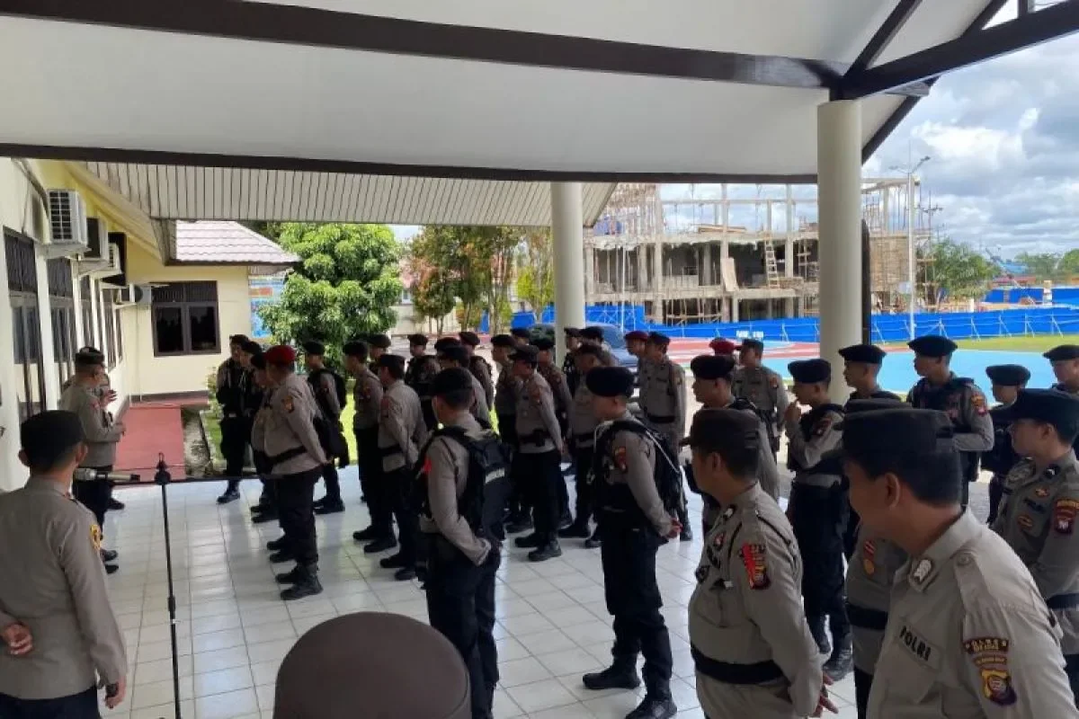 Gelar Pasukan Polres Sekadau Untuk Pengamanan Pelaksanaan Pemungutan suara Pilkada 2024. DOC: (ANTARA).