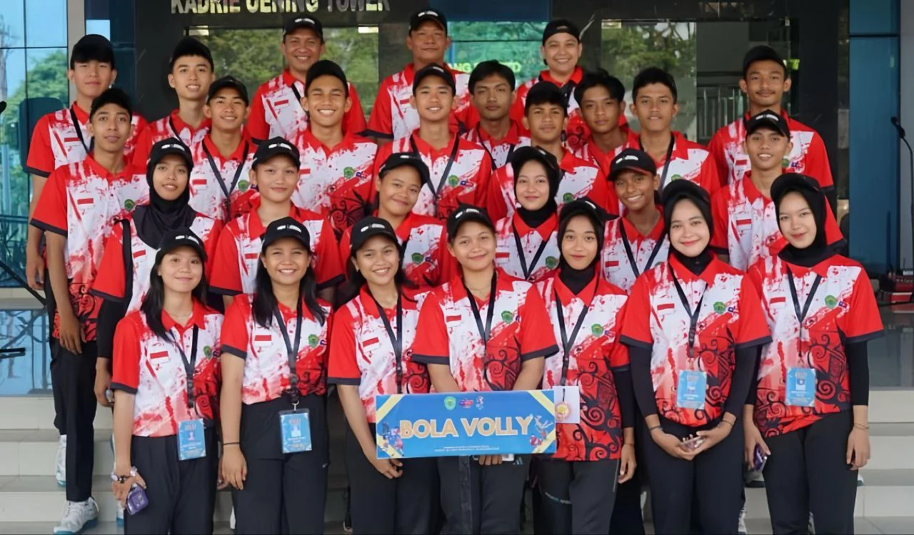 Atlet cabor Bola Voli yang menjadi perwakilan Kaltim pada pra-popnas 2024 di Kendari. DOC: (NOMORSATUKALTIM.COM)