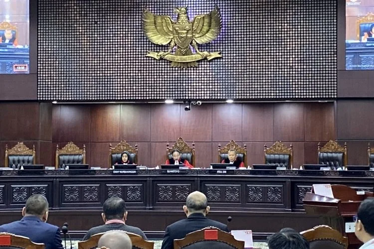 Sidang Mahkamah Konstitusi (MK)
