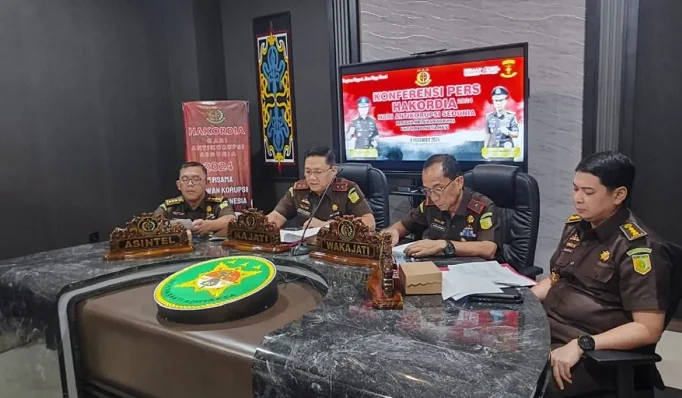 Asintel Kejati Kaltim Aji Kalbu Pribadi, Kajati Kaltim Iman Wijaya, Wakajati Kaltim Victor Antonius Saragih Sidabutar, dan Aspidsus Kejati Kaltim Haedar. DOC: (ANTARA)