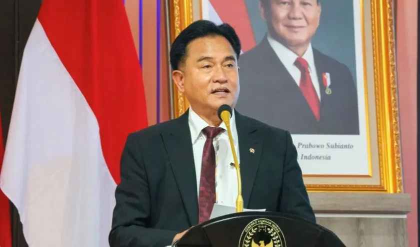 Menteri Koordinator Bidang Hukum, Hak Asasi Manusia, Imigrasi, dan Pemasyarakatan Yusril Ihza Mahendra