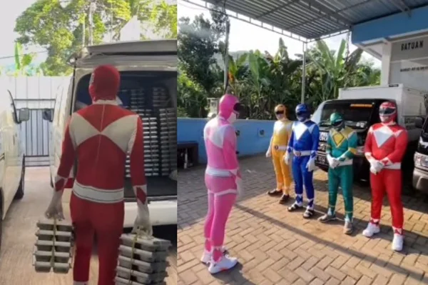 Potret sopir MBG menggunakan kostum power rangers (Dok : Int).