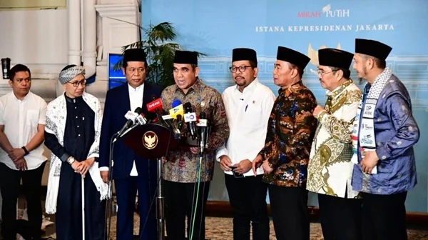Silaturahmi Presiden Prabowo bersama para kiai dan tokoh organisasi kemasyarakatan (ormas) Islam yang digelar di halaman tengah Istana Kepresidenan Jakarta (Dok : Ist).