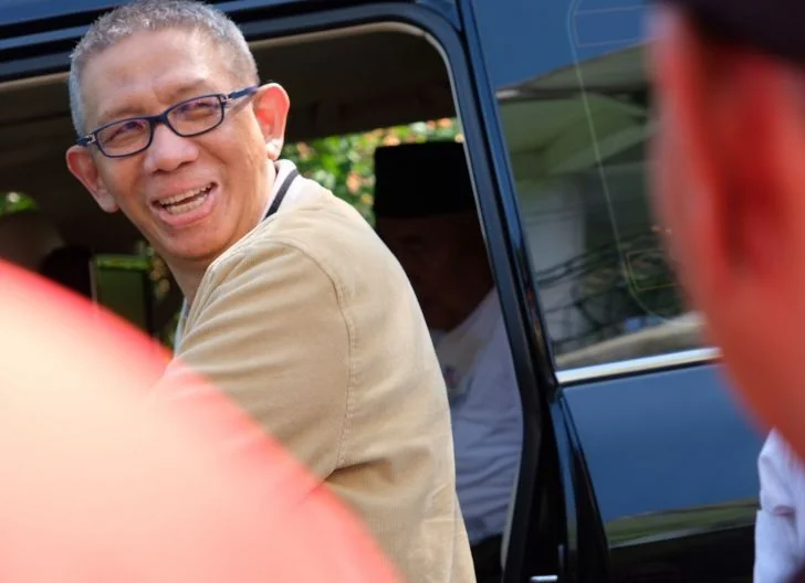 DOC: (INT)