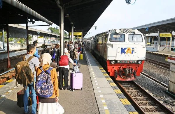 Ilustrasi mudik menggunakan transportasi kereta api (Dok : Int).