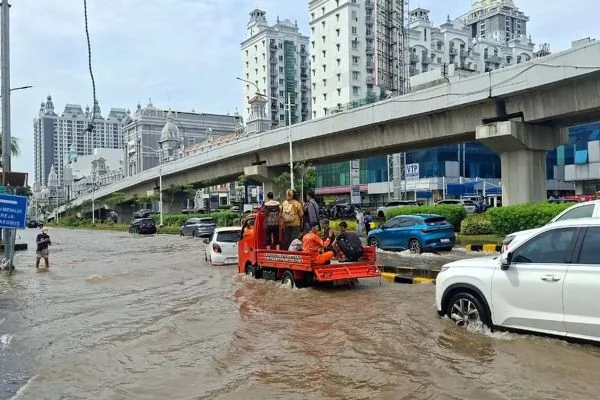 Hujan yang mengguyur DKI Jakarta menyebabkan banjir di beberapa wilayah (Dok : Int).