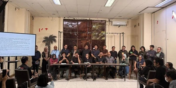 Koalisi Masyarakat Sipil mengutuk dan mengecam keras serangan penyiraman air keras terhadap Wakil Koordinator Komisi untuk Orang Hilang dan Korban Tindak Kekerasan (KontraS), Andrie Yunus (Dok : Ist).