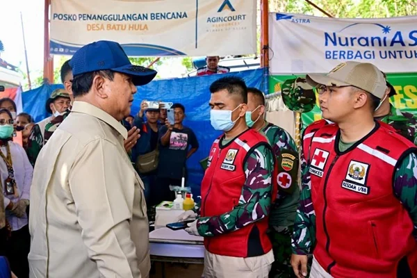Presiden Prabowo Subianto meninjau Posko Kesehatan Kodam I/Bukit Barisan yang terletak di Desa Batu Hula, Kecamatan Batang Toru, Kabupaten Tapanuli Selatan (Dok : Ist).