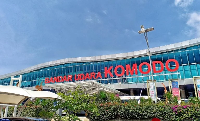 Bandara Komodo (INT)