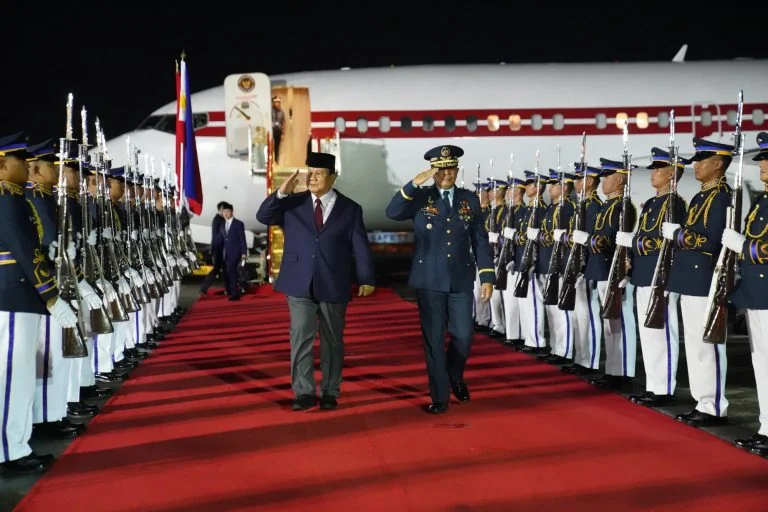 Kunjungan Kerja Menteri Pertahanan RI Prabowo Subianto ke Filipina: Memperkuat Kerja Sama Pertahanan di Asia Tenggara./Ist