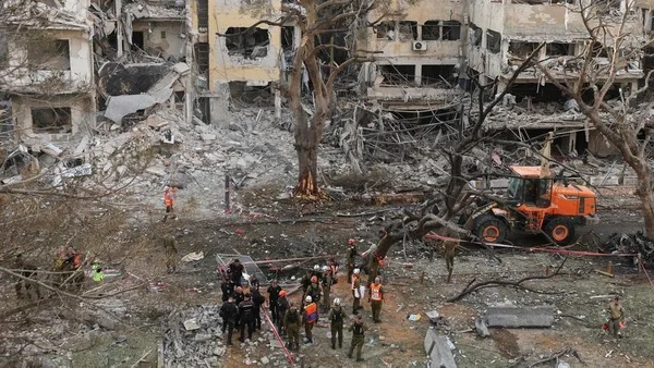 Istimewa - Serangan Iran Hancurkan Sejumlah Bangunan di Israel