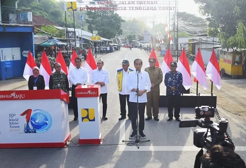 Peresmian Jalan Inpres di NTB, Kamis, (02/05). (Foto: Dok. Humas Setkab).