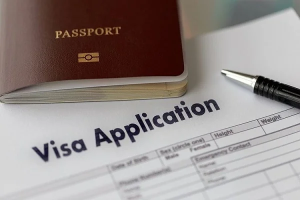 Ilustrasi Visa (Foto: Shutterstock).