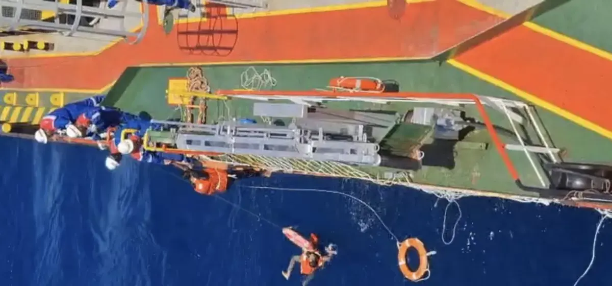 Kapal tanker MT Mauhau milik PT Pertamina Patra Niaga turut membantu proses pencarian dan penyelamatan korban KMP Virgo Transport 8 yang dilaporkan tenggelam di perairan Laut Jawa (Dok: Int).