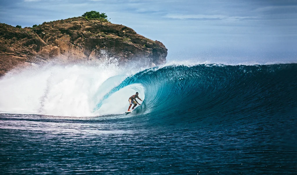 Ilustrasi - Latihan Surfing
