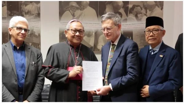 Bahasa Indonesia resmi menjadi salah satu bahasa yang digunakan dalam portal berita resmi Takhta Suci, Vatican News (Dok : Ist).